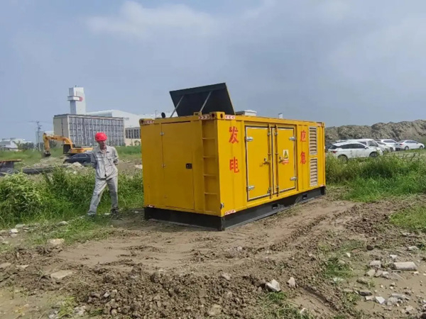 大余200KW柴油发电机机组每小时的油耗量受哪些因素影响？