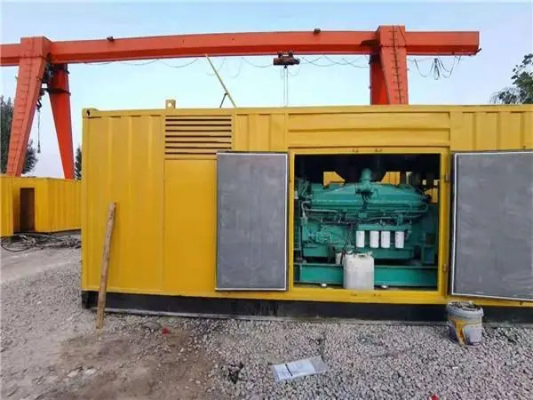大余冬季低温环境下，500KW发电机组应该选择什么类型的启动电瓶？