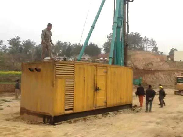 大余如何判断水冷式机油散热器密封件是否需要更换？